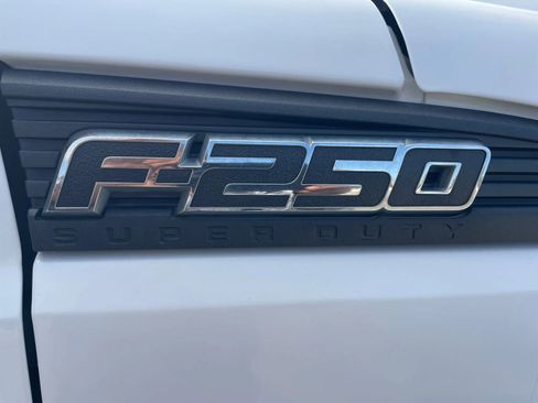 Used 2015 Ford F250 XL w/ Power Equipment Group image 7