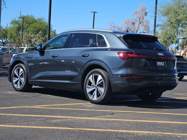 Used 2024 Audi Q8 e-tron Premium Plus w/ Premium Plus Package AWD/4WD image 8