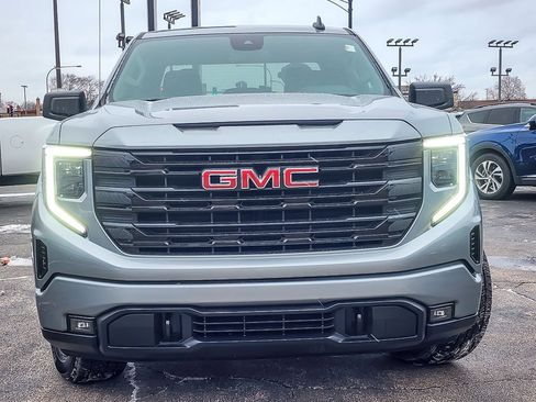 Used 2024 GMC Sierra 1500 Elevation image 3