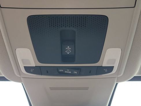 Used 2023 Honda CR-V EX-L image 25
