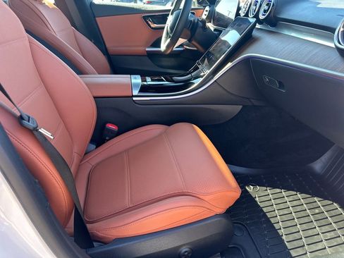 Certified 2025 Mercedes-Benz C 300 4MATIC Sedan image 37