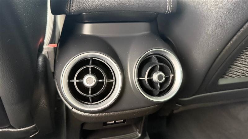 Used 2018 Alfa Romeo Stelvio Ti Sport AWD/4WD image 24