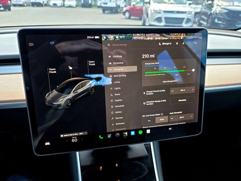 Used 2018 Tesla Model 3 Long Range AWD/4WD image 39