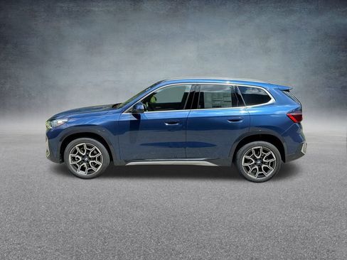 Used 2025 BMW X1 xDrive28i AWD/4WD image 6