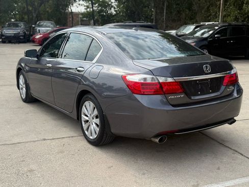 Used 2015 Honda Accord Touring image 6