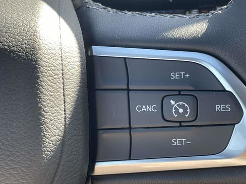 New 2026 Jeep Compass Latitude image 6