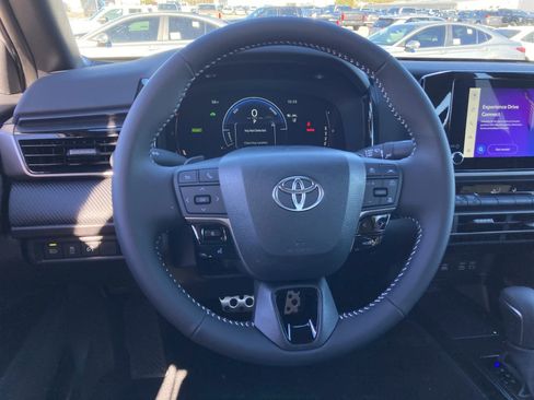 Used 2026 Toyota Camry SE image 11
