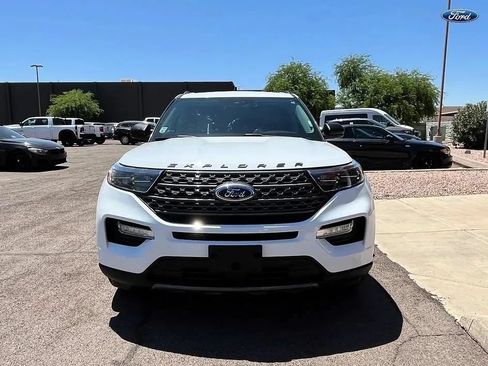 Used 2021 Ford Explorer XLT w/ Equipment Group 202A RWD image 6