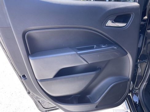 Used 2016 Chevrolet Colorado LT w/ LT Convenience Package AWD/4WD image 18