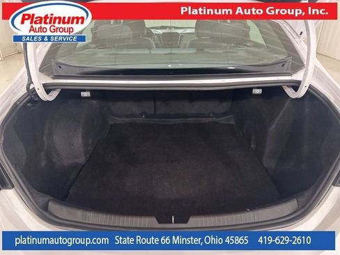 Used 2022 Chevrolet Malibu LT FWD image 54