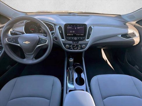 Used 2020 Chevrolet Malibu LS FWD image 16