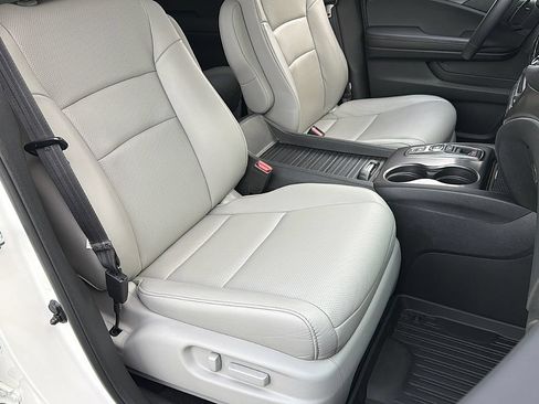Used 2023 Honda Passport EX-L image 26