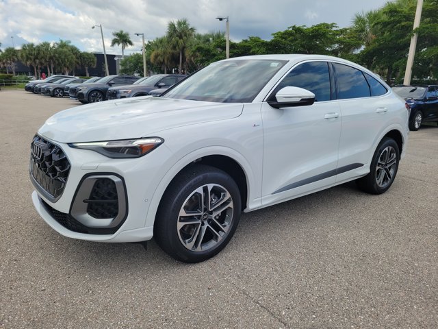 New 2026 Audi Q5 Premium Plus AWD/4WD image 3