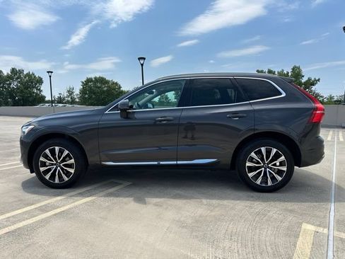 Certified 2023 Volvo XC60 B5 Plus w/ Climate Package AWD/4WD image 5
