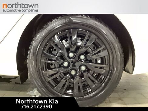 Certified 2018 Kia Rio S image 21