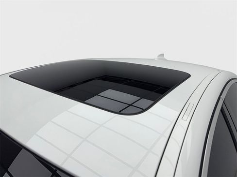 Used 2022 BMW 530i w/ Convenience Package image 13