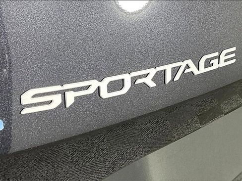 New 2026 Kia Sportage EX image 10