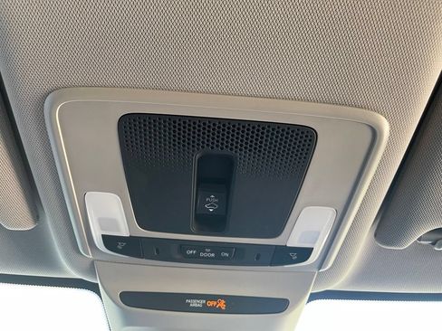 Certified 2024 Honda HR-V EX-L image 22