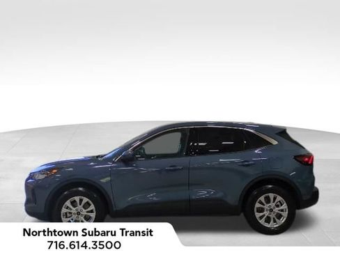 Used 2023 Ford Escape Active w/ Tech Pack #2 AWD/4WD image 2