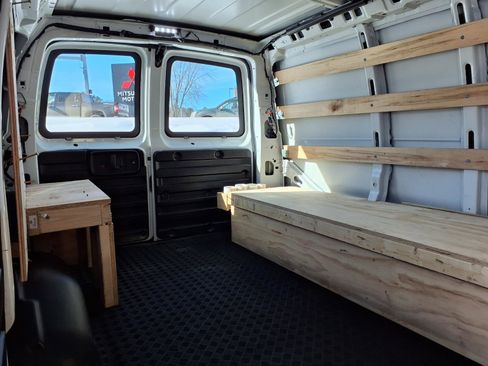 Used 2023 Chevrolet Express 2500 Work Van w/ Driver Convenience Package image 7