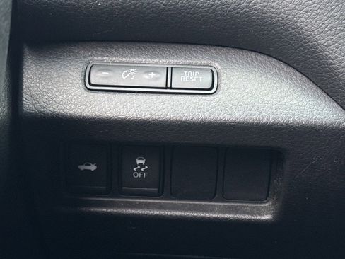 Used 2018 Nissan Altima 2.5 SV image 15