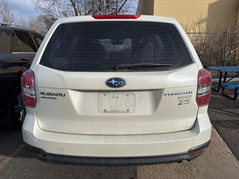 Used 2014 Subaru Forester 2.5i image 2
