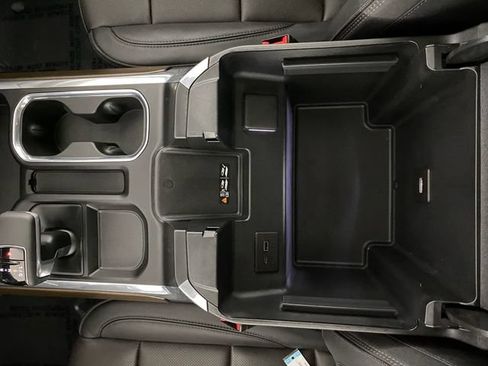 Certified 2024 Chevrolet Silverado 1500 High Country w/ High Country Premium Package AWD/4WD image 27