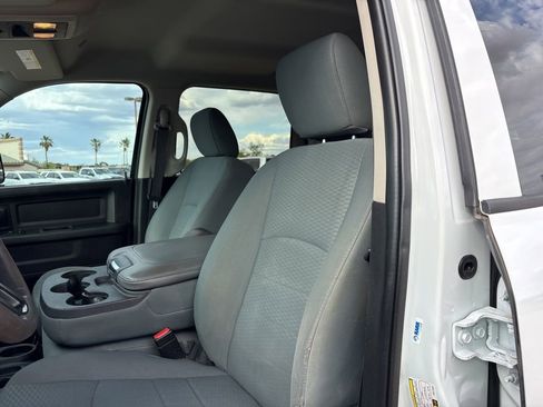Used 2018 RAM 2500 Tradesman w/ Chrome Appearance Group AWD/4WD image 14