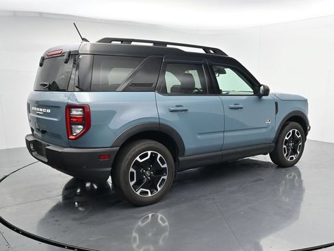 Used 2022 Ford Bronco Sport Outer Banks w/ Tech Package AWD/4WD image 8
