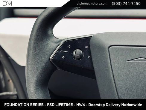 Used 2024 Tesla Cybertruck Cyberbeast AWD/4WD image 30