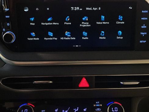 Used 2023 Hyundai Sonata SEL w/ Convenience Package FWD image 25