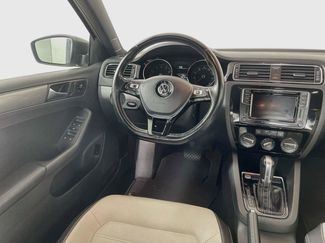 Used 2016 Volkswagen Jetta Sport FWD video 2