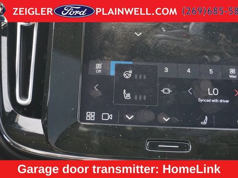 Used 2024 Volvo XC40 B5 Plus w/ Protection Package Premier AWD/4WD image 23