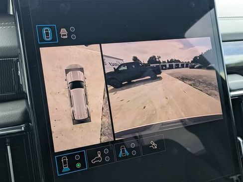 Certified 2025 GMC Yukon Elevation AWD/4WD image 30