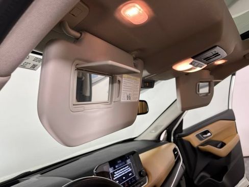 Used 2023 Nissan Rogue Platinum w/ Platinum Premium Package FWD image 35