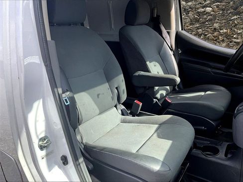 Used 2015 Nissan NV200 SV w/ Technology Package image 7