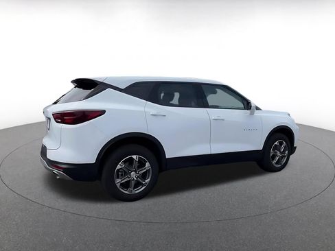 Used 2025 Chevrolet Blazer LT FWD image 14