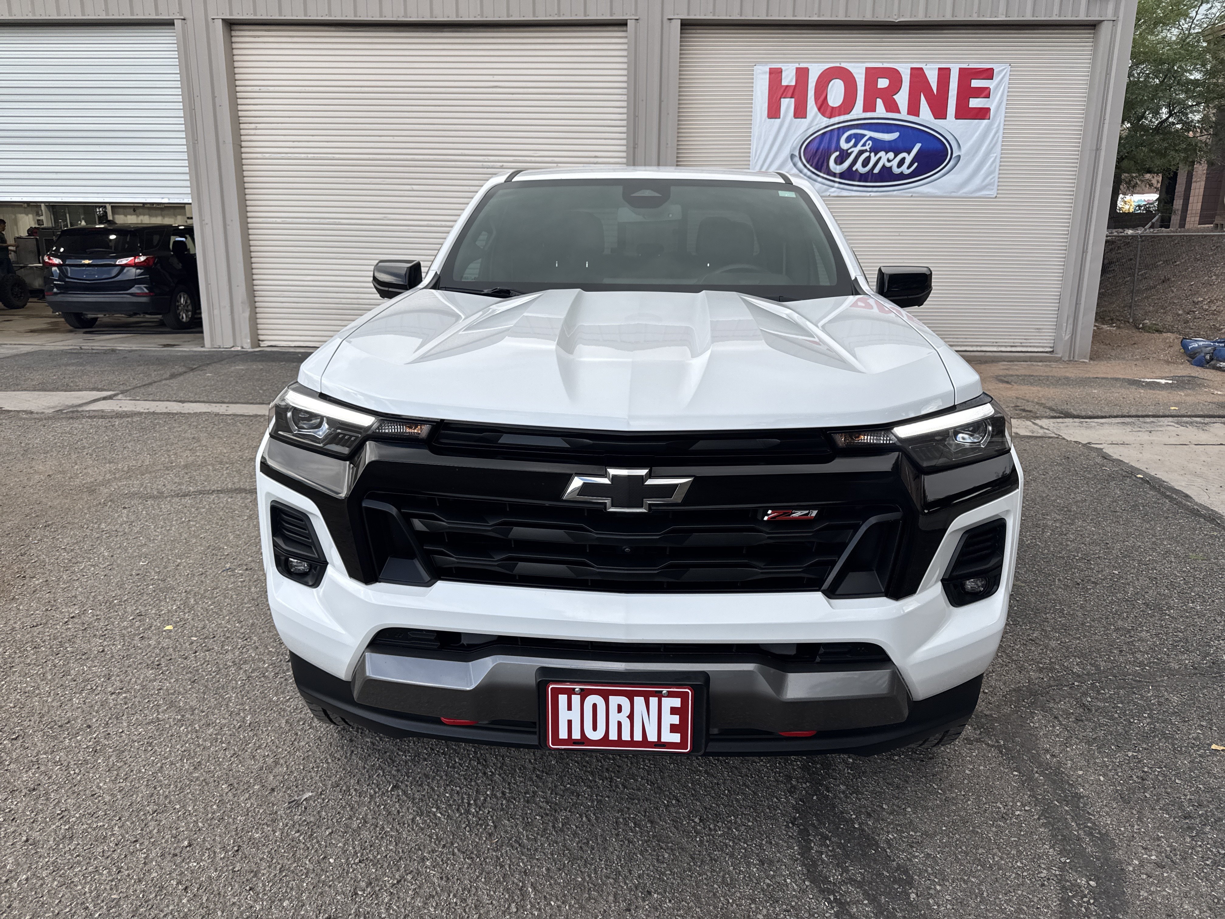 Used 2023 Chevrolet Colorado Z71 w/ Z71 Convenience Package 2 AWD/4WD image 2