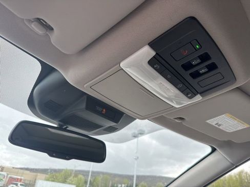 Certified 2023 Nissan Rogue SL w/ SL Premium Package image 20