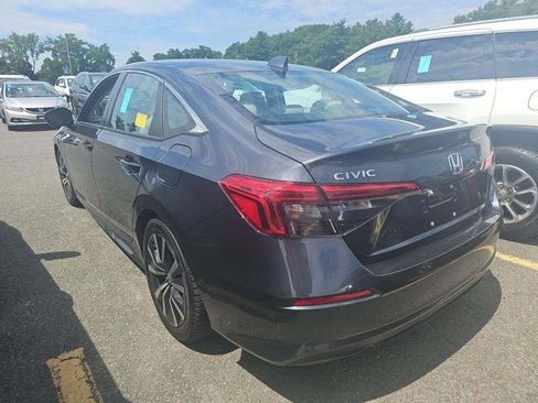 Used 2024 Honda Civic EX image 3