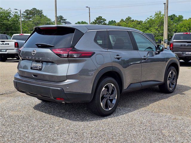Used 2026 Nissan Rogue SV FWD image 8