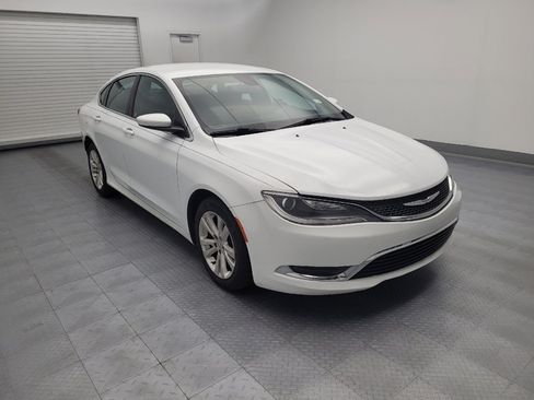 Used 2016 Chrysler 200 Limited w/ Convenience Group FWD image 13