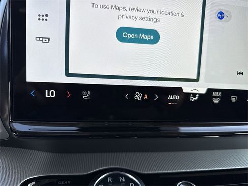 New 2025 Ford Expedition Active image 37