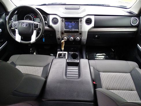 Used 2017 Toyota Tundra SR5 AWD/4WD image 28