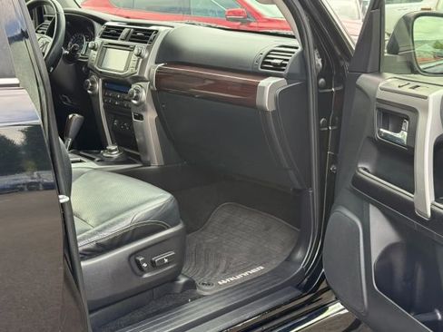 Used 2016 Toyota 4Runner Limited AWD/4WD image 27