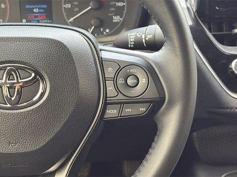 Used 2025 Toyota Corolla SE image 19