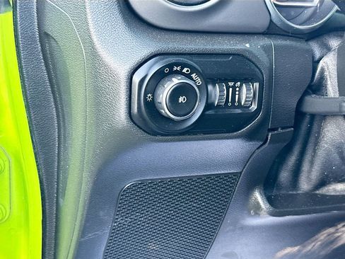 Used 2021 Jeep Wrangler Willys image 11