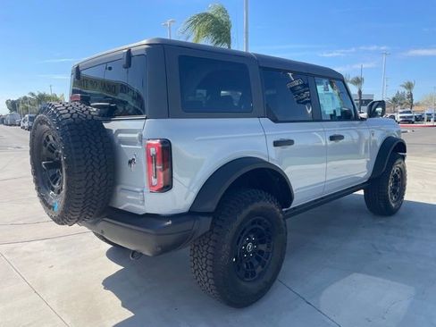 New 2026 Ford Bronco Badlands w/ Sasquatch Package image 5