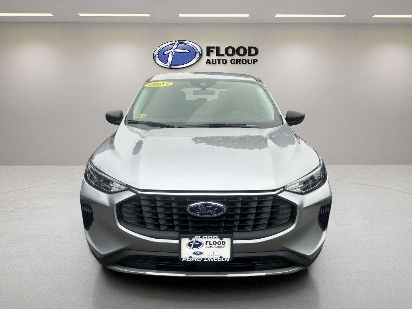 Certified 2023 Ford Escape Active AWD/4WD image 2
