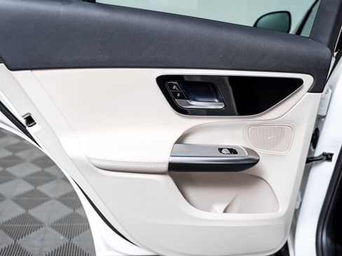 Certified 2025 Mercedes-Benz GLC 350e 4MATIC image 25